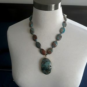 SALE!NWT Beaded Necklace